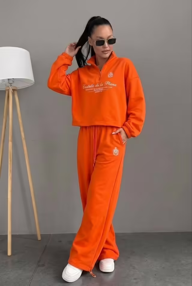 Трендовые эксклюзивные спортивные женские костюмы оверсайз. фото 3