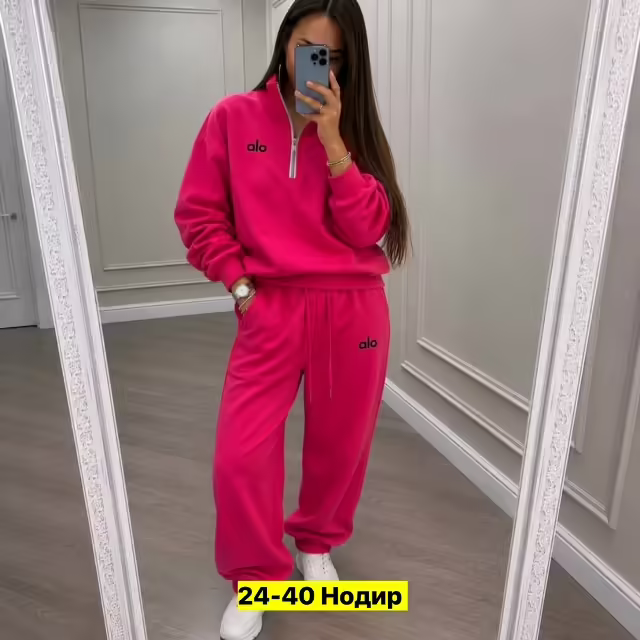 Спортивные женские костюмы. фото 2