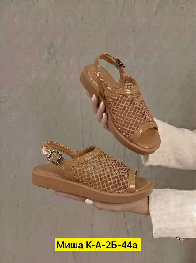 Женские босоножки