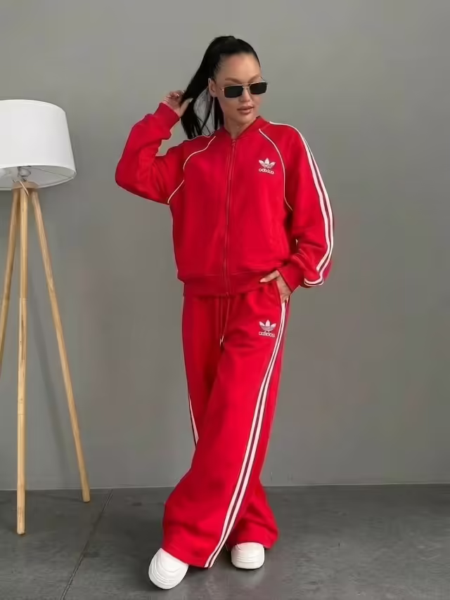 Трендовые женские костюмы. фото 3