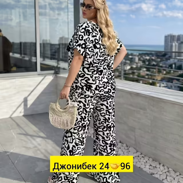Женские костюмы. фото 2