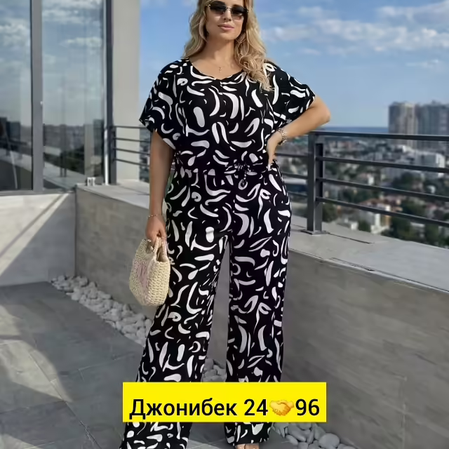 Женские костюмы. фото 3
