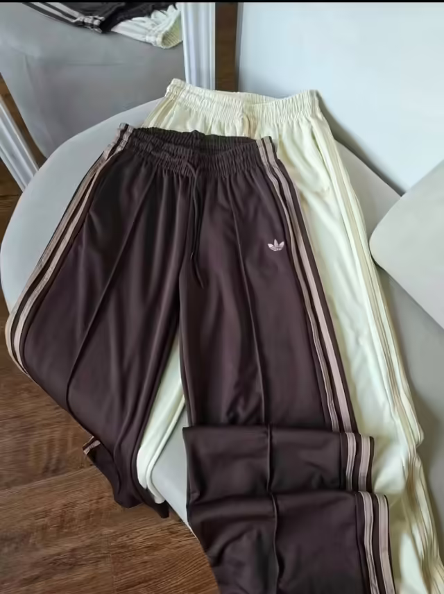 Свободные спортивные стильные женские штаны adid@s. фото 3