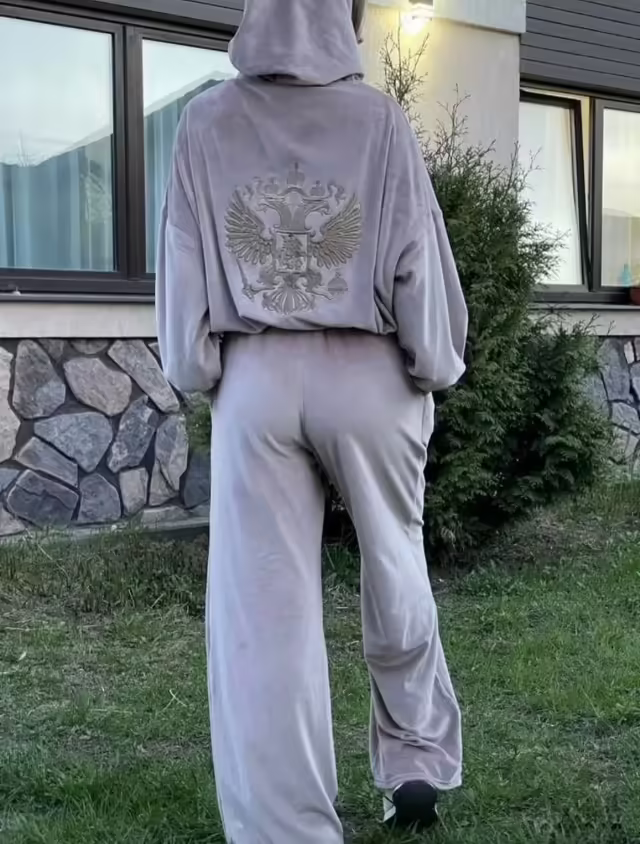 Женские костюмы