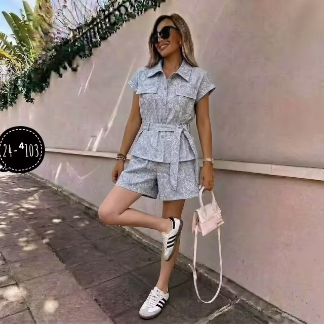 Фабричные женские костюмы двойки