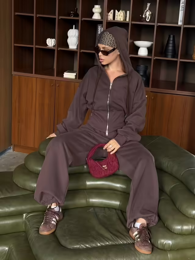 Женские костюмы