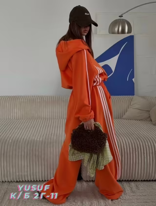 Женские костюмы