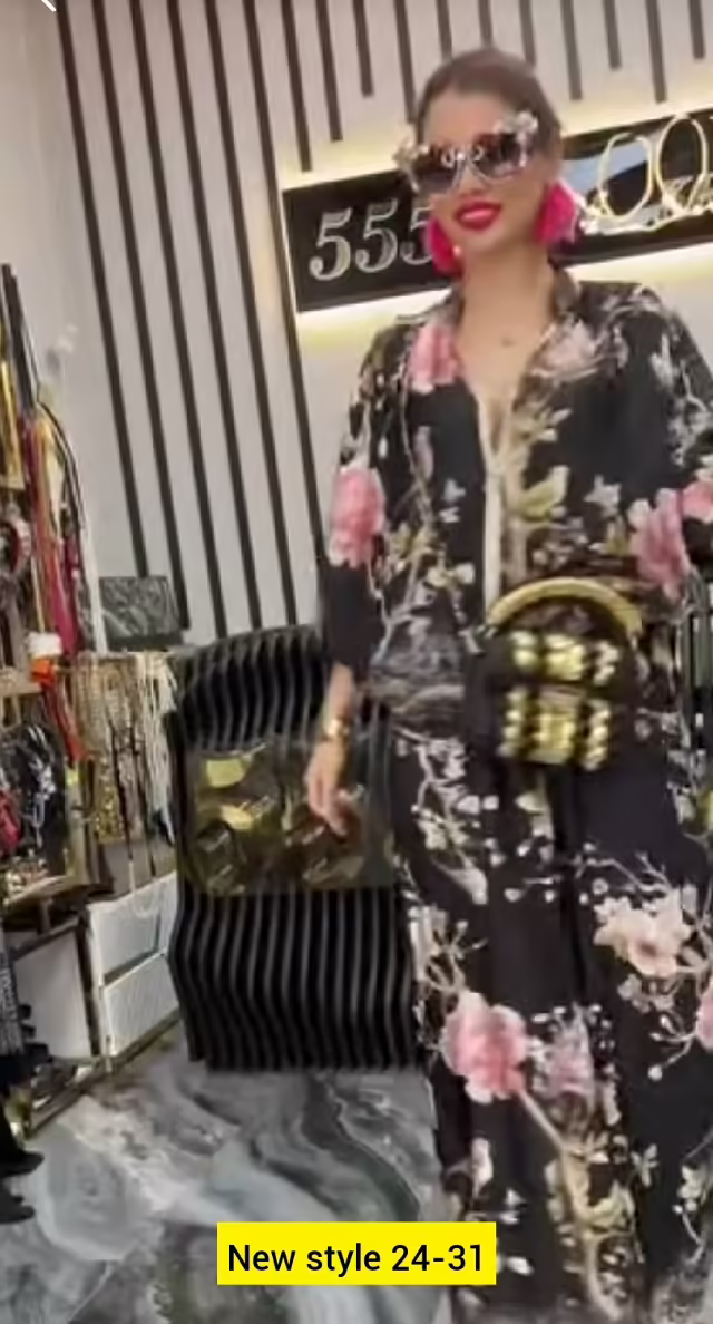 Женские костюмы