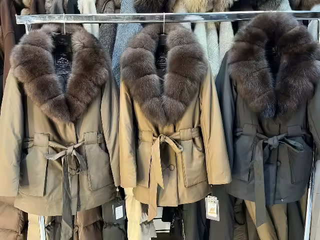 Женские пуховики
