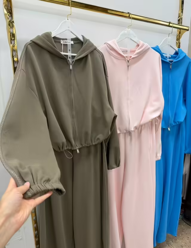 Женские костюмы