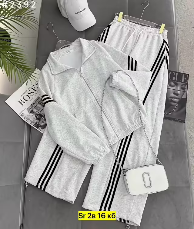 Женские костюмы