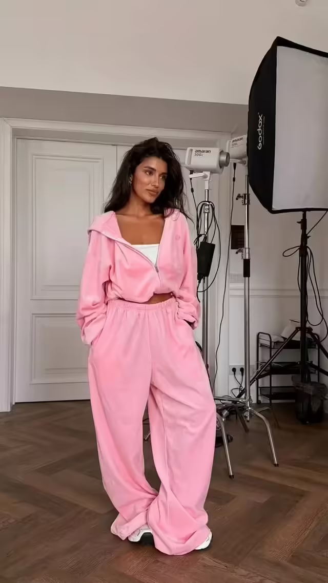 Женские костюмы