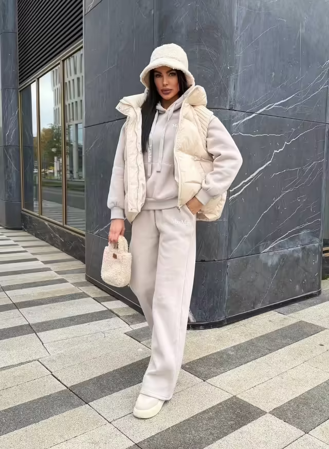 Женские костюмы тройки на флисе