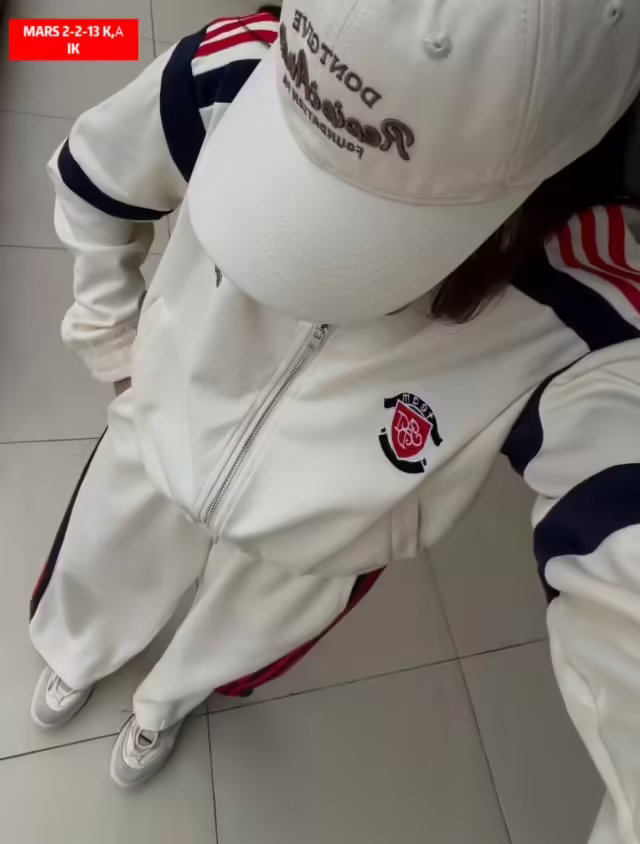Женские костюмы. фото 2
