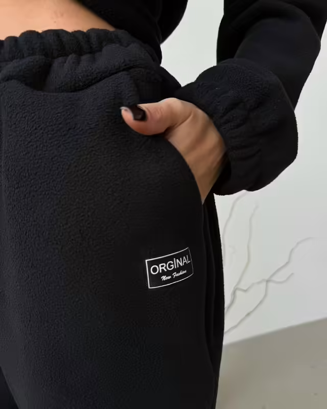 Женские костюмы
