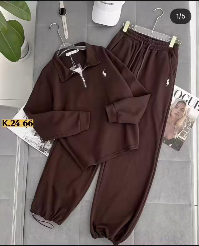 Женские костюмы
