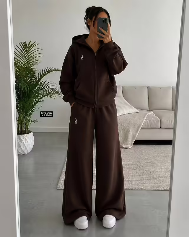 Женские костюмы