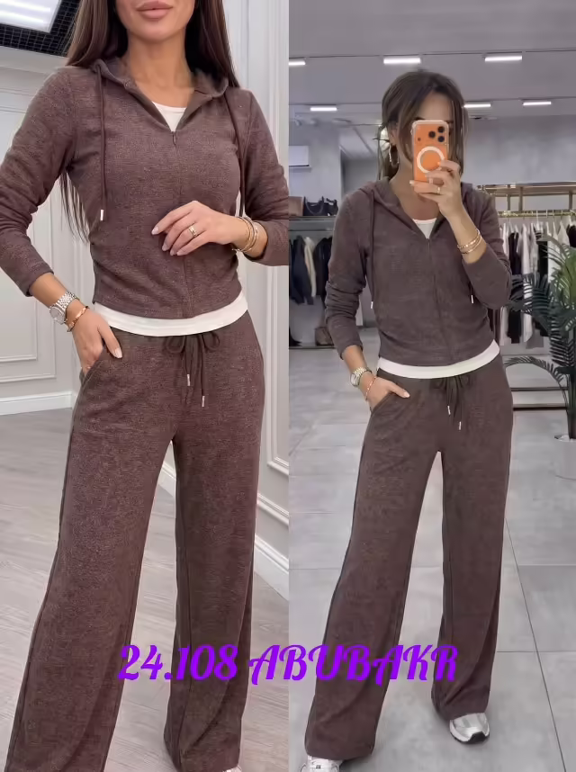 Женские костюмы