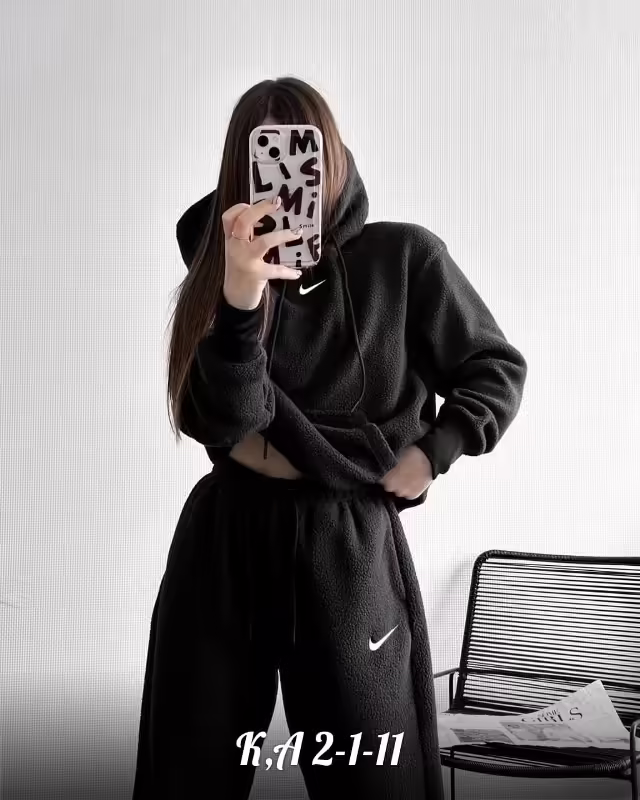Женские костюмы