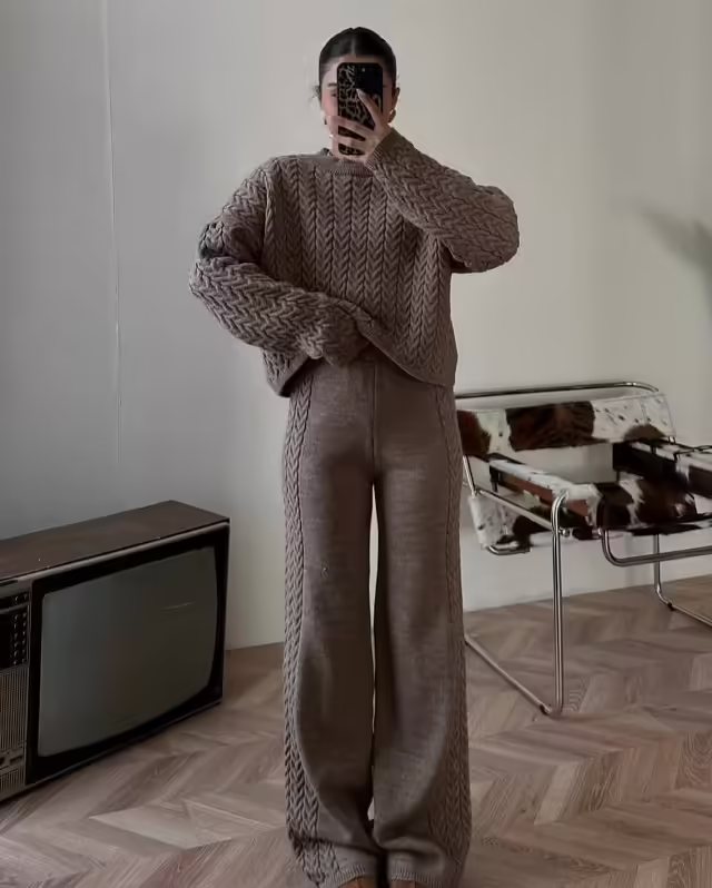 Женские костюмы