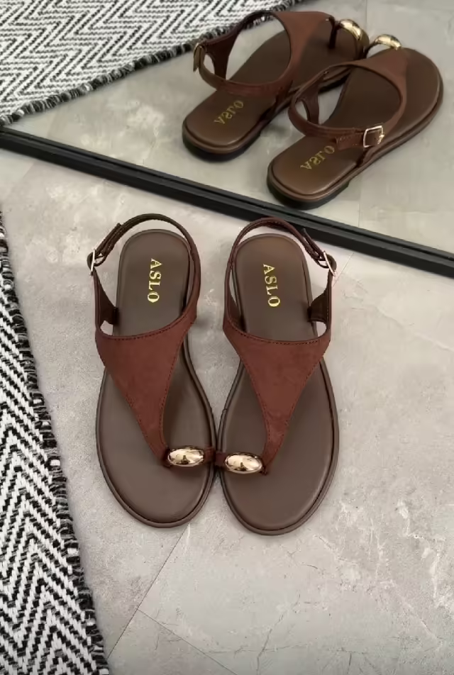 Женские босоножки