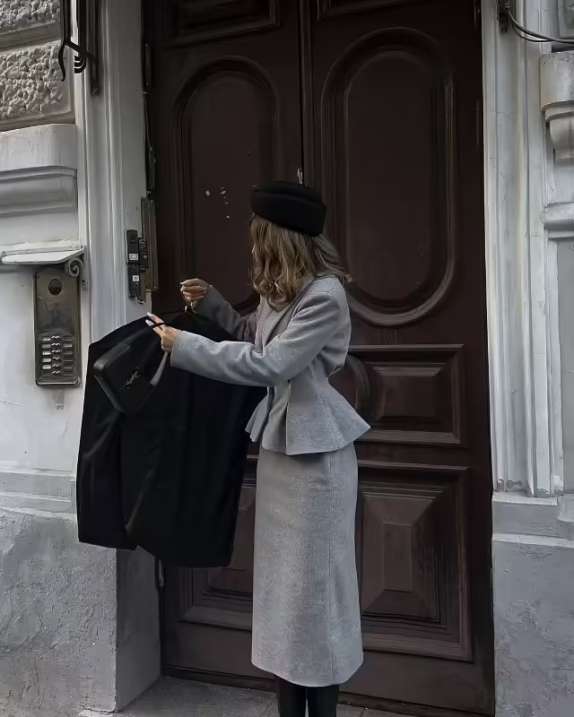 Женские костюмы