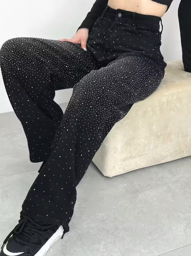 Женские джинсы
