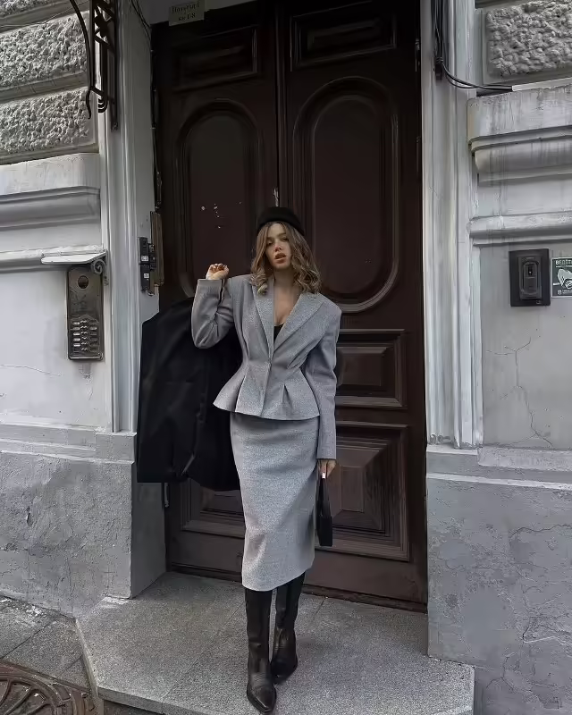 Крутые женские костюмы