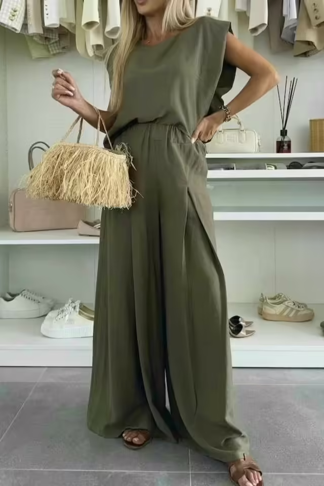Женские костюмы двойки