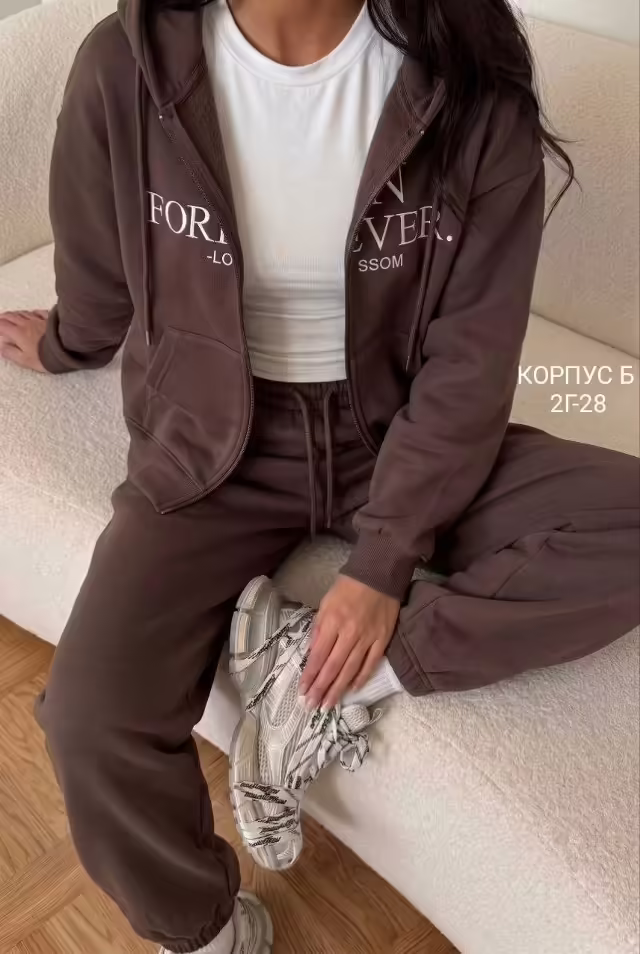 Женские худи с вышивкой. фото 2