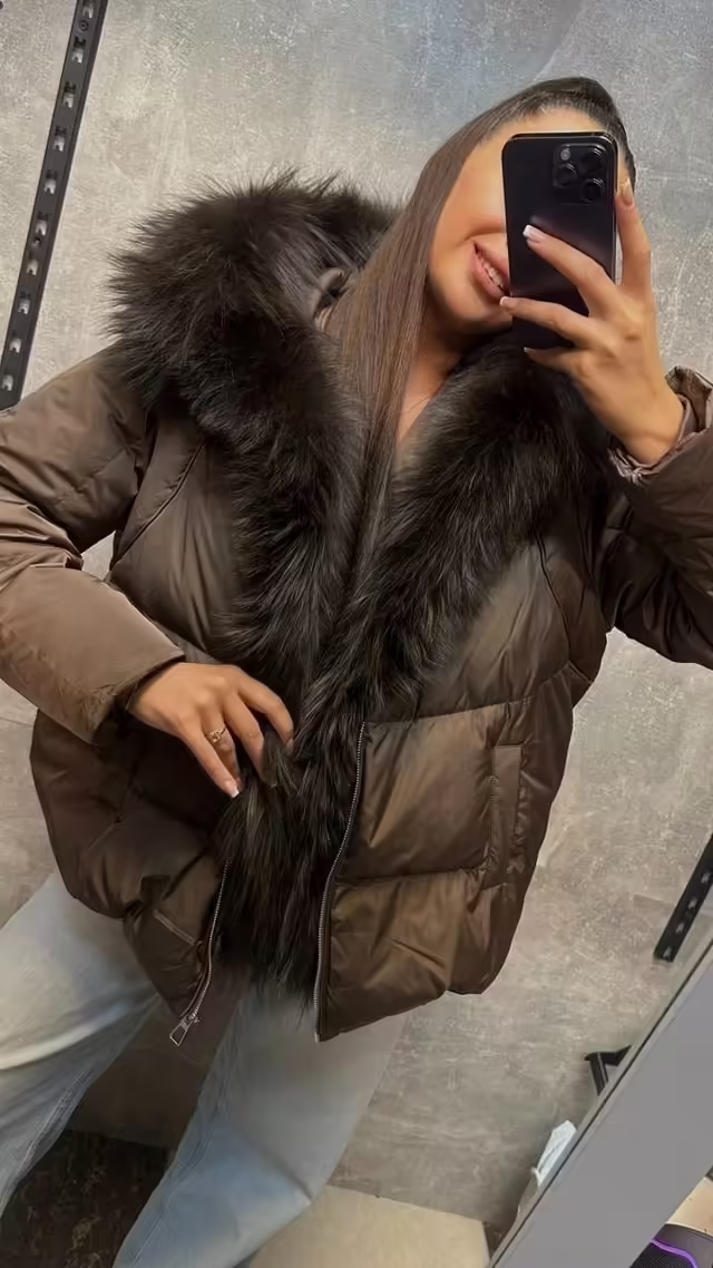 Женские пуховики с натуральным мехом