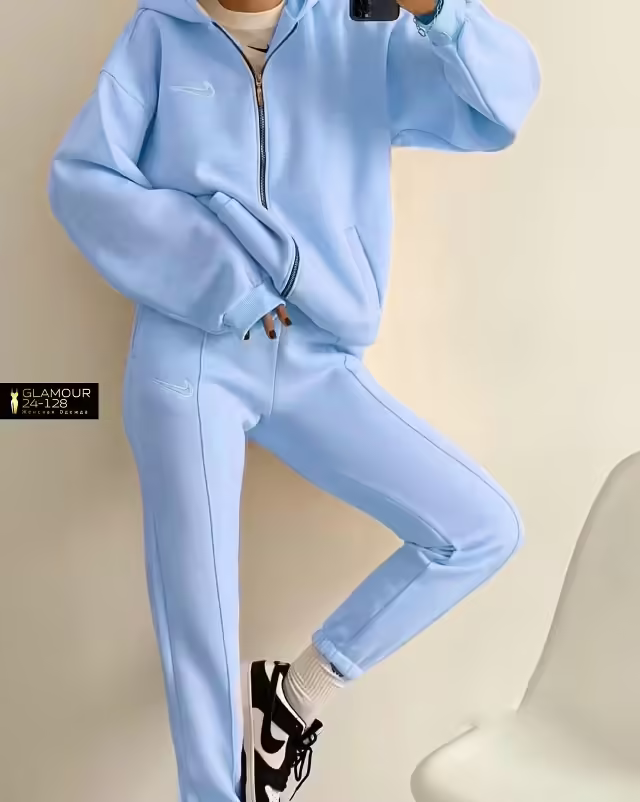 Женские костюмы