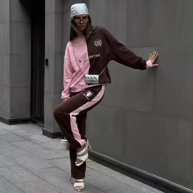 Идеальные спортивные женские костюмы 2026. фото 2