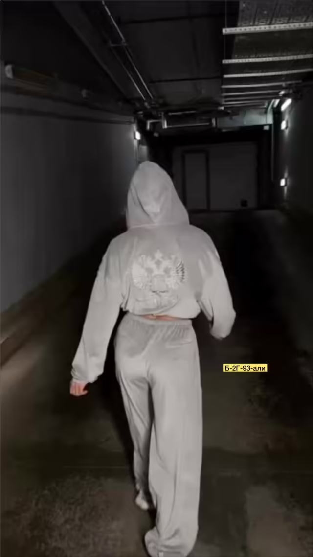 Трендовые женские костюмы. фото 3