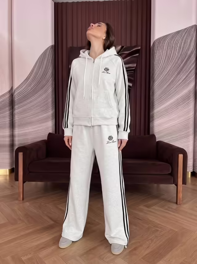 Идеальные спортивные женские костюмы 2026. фото 3