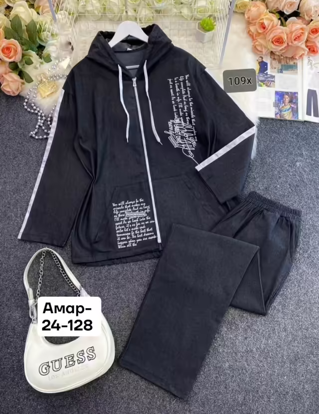 Женские костюмы двойки. фото 3