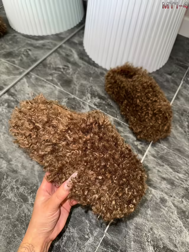 Меховые уличные женские тапочки
