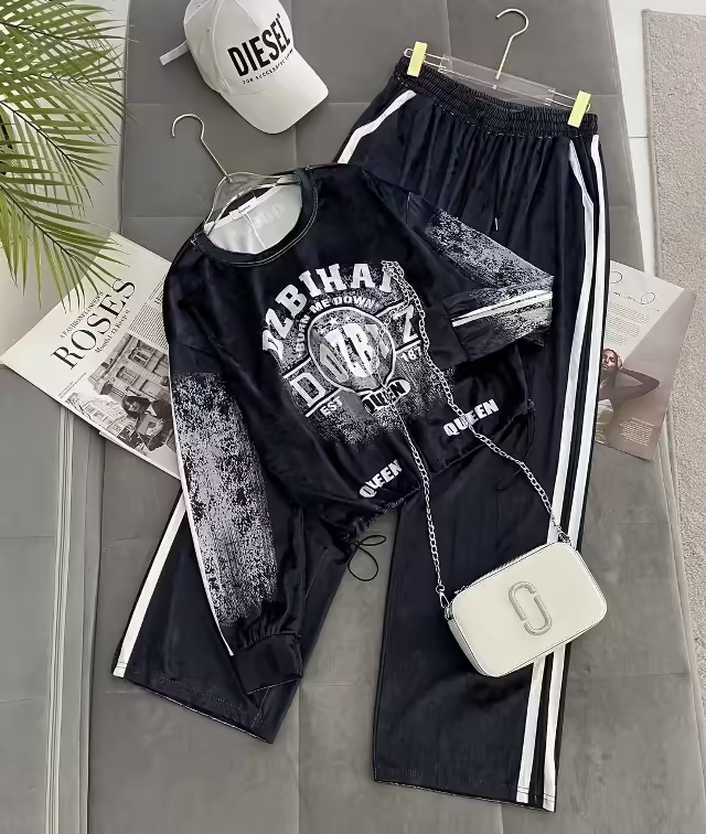 Женские костюмы