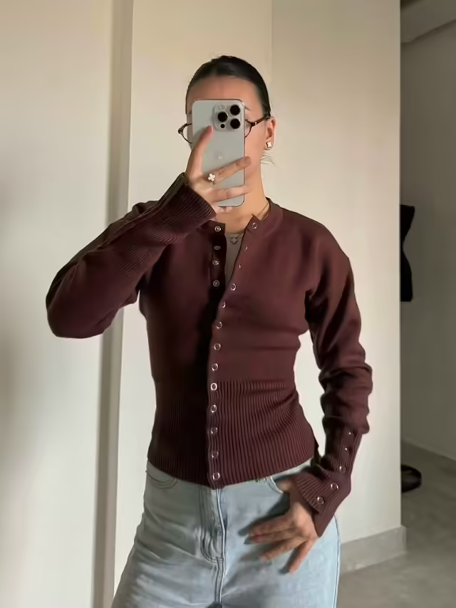 Трендовые вязаные женские кардиганы. фото 2