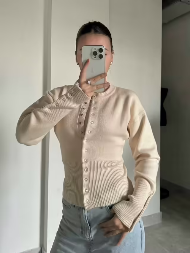 Трендовые вязаные женские кардиганы. фото 3