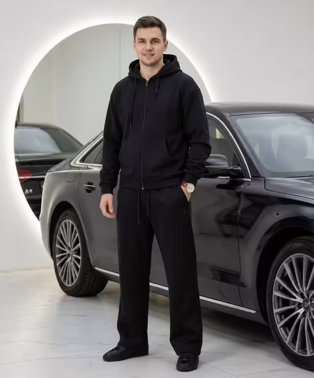 Спортивные мужские костюмы