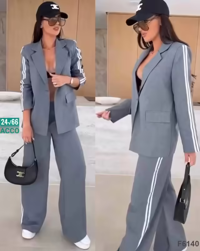 Модные женские костюмы