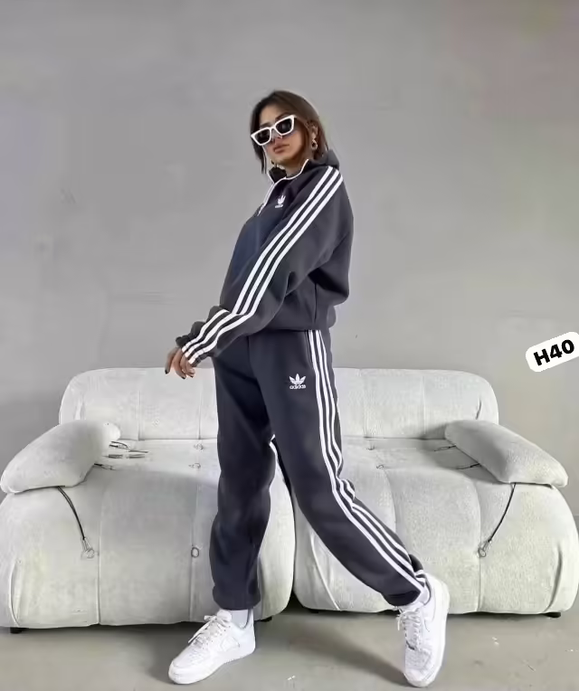 Женские костюмы