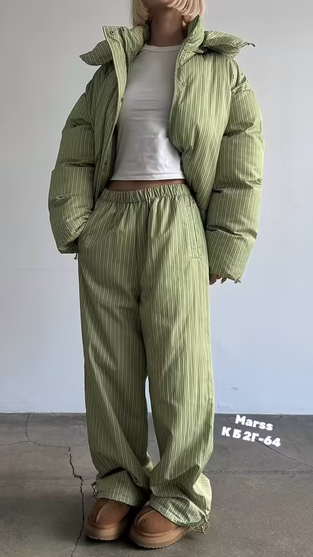 Зимние женские костюмы