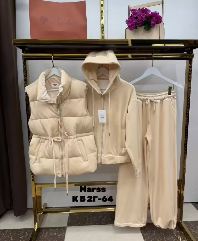 Спортивные женские костюмы. фото 2