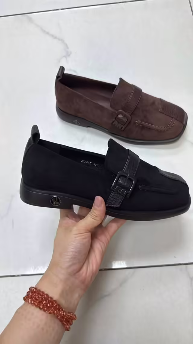 Женские мокасины
