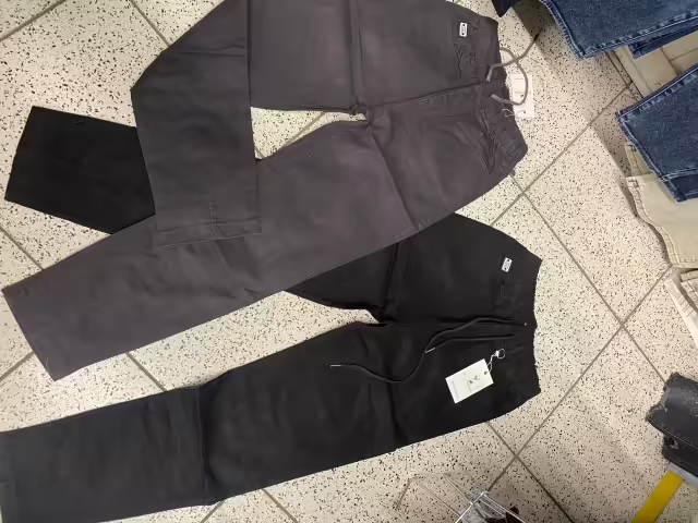 Женские джинсы. фото 3