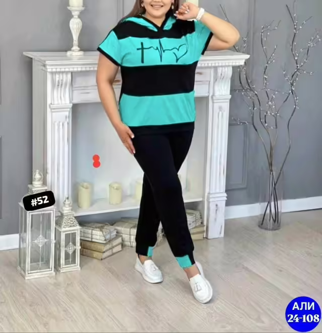 Женские костюмы