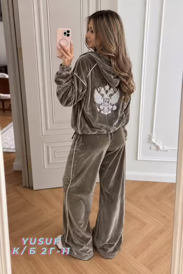 Женские костюмы. фото 2