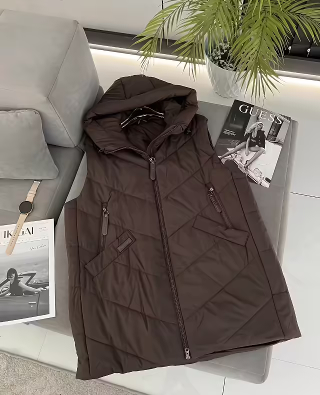 Женские жилетки